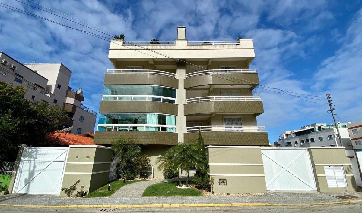 Garden Ville - Confortavel Apartamento Na Praia De Bombas Com Otima Localizacao Bombinhas Exterior foto
